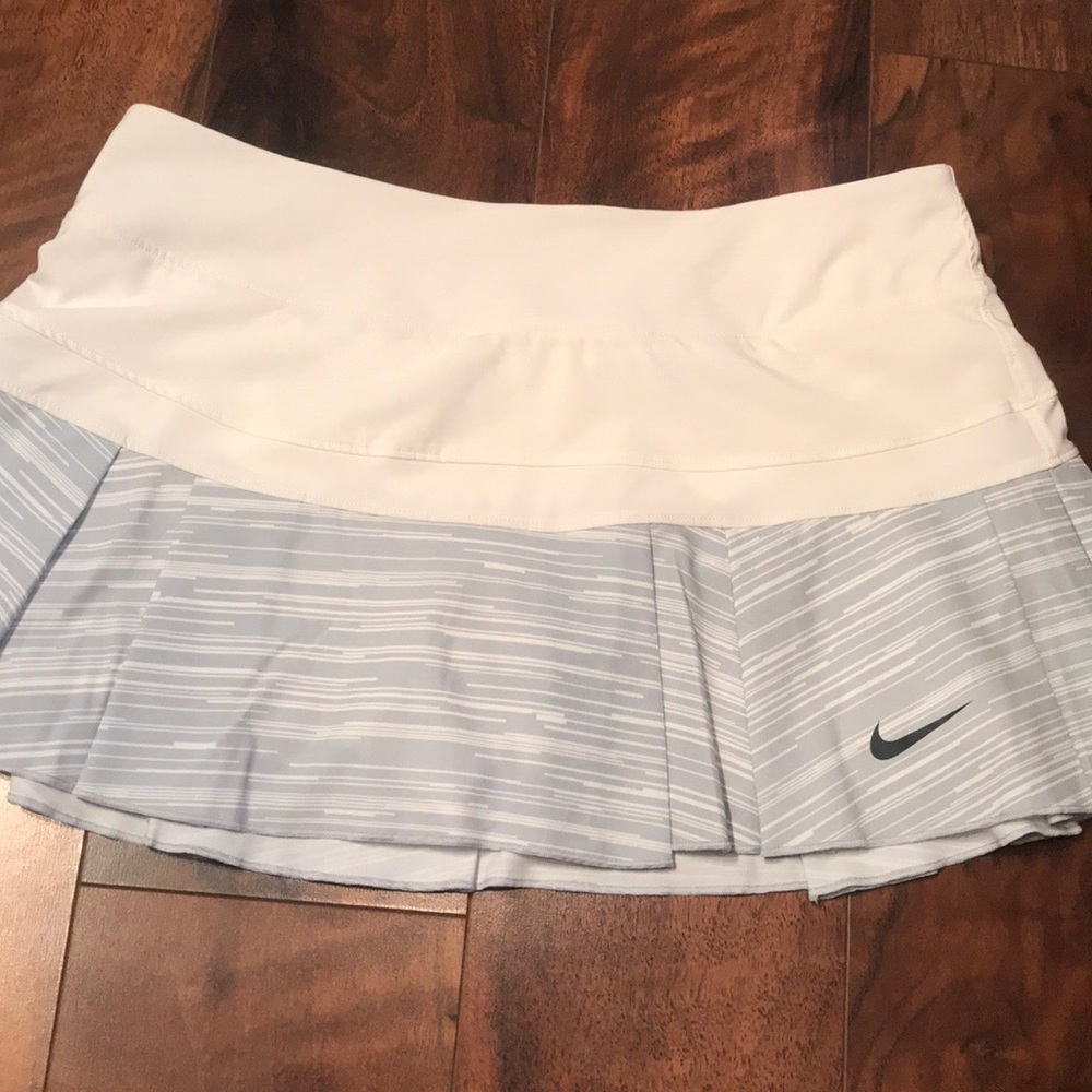 white and gray nike tennis skirt